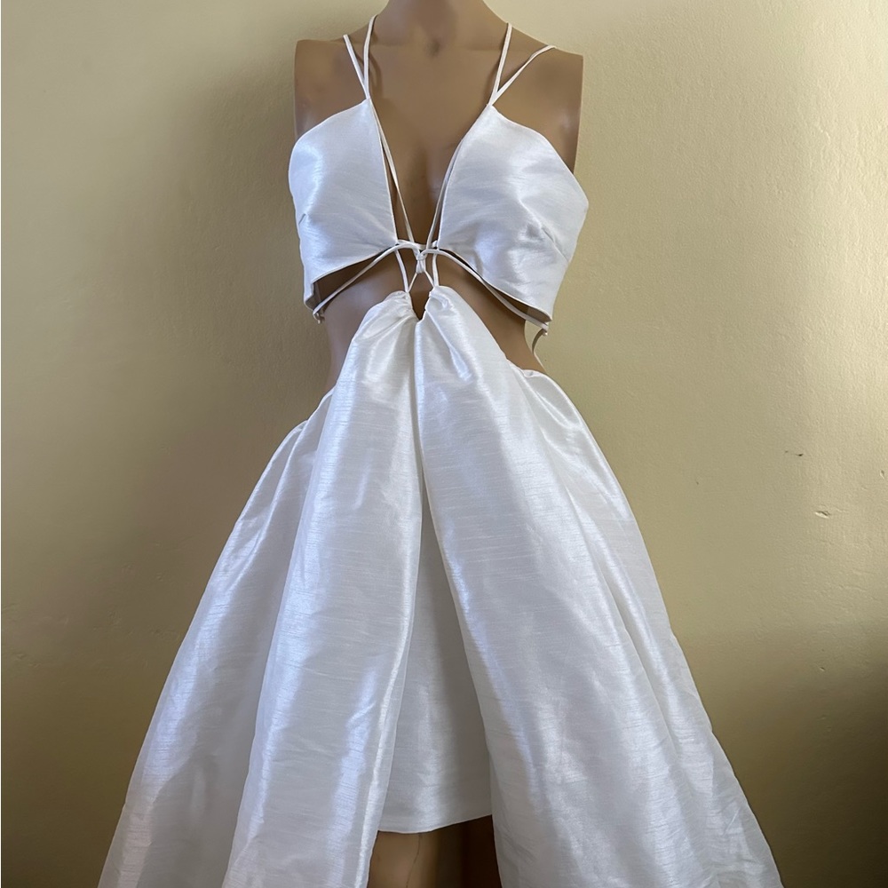 Helen O’Connor – Super Nova Gown – White - Picture 2 of 14